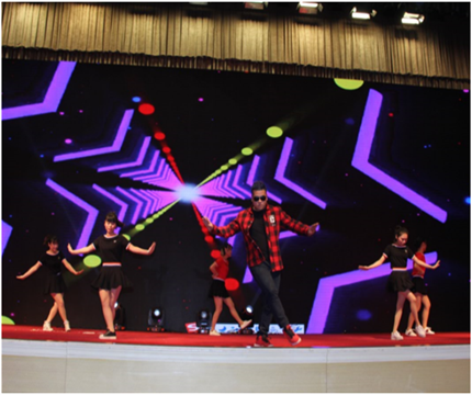 走進(jìn)新時代、肩負(fù)新使命、踏上新時代 智邦集團(tuán)2017年度工作會議暨 2018年新春團(tuán)拜宴大會報道